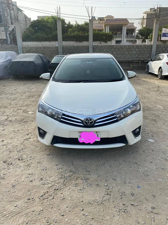 Toyota Corolla 2015 for Sale in Karachi Image-1