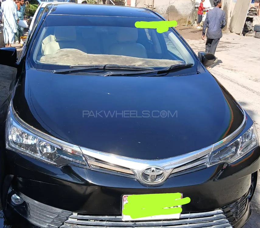 Toyota Corolla 2016 for Sale in Karachi Image-1