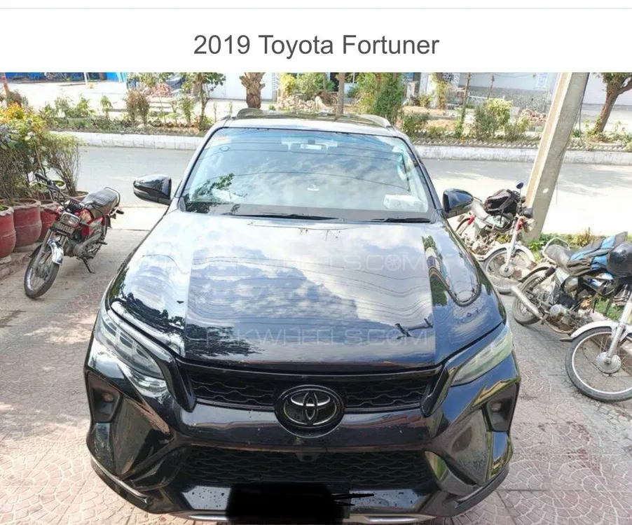Toyota Fortuner 2019 for Sale in Gujranwala Image-1