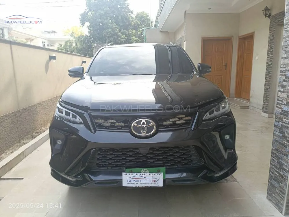 Toyota Fortuner 2022 for Sale in Lahore Image-1