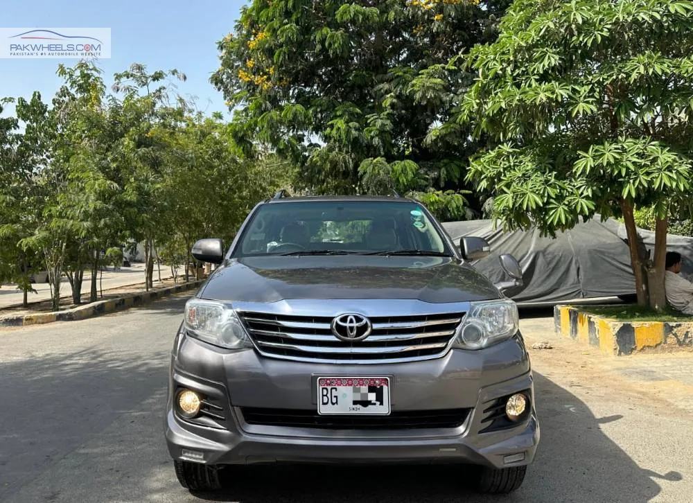 Toyota Fortuner 2016 for Sale in Karachi Image-1