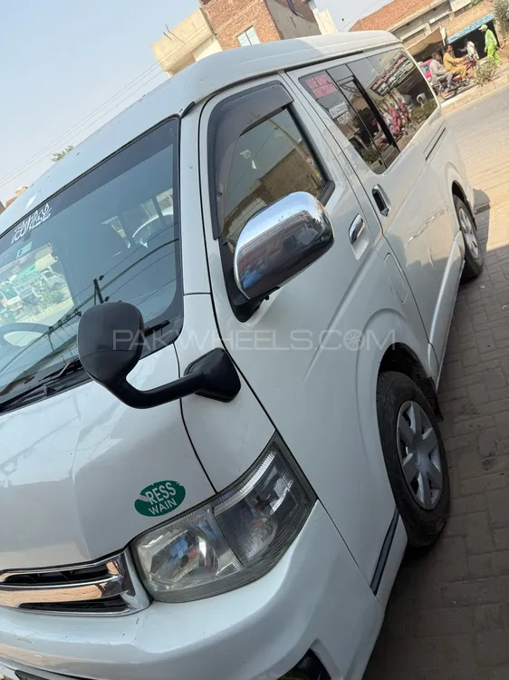 Toyota Hiace 2014 for Sale in Pattoki Image-1
