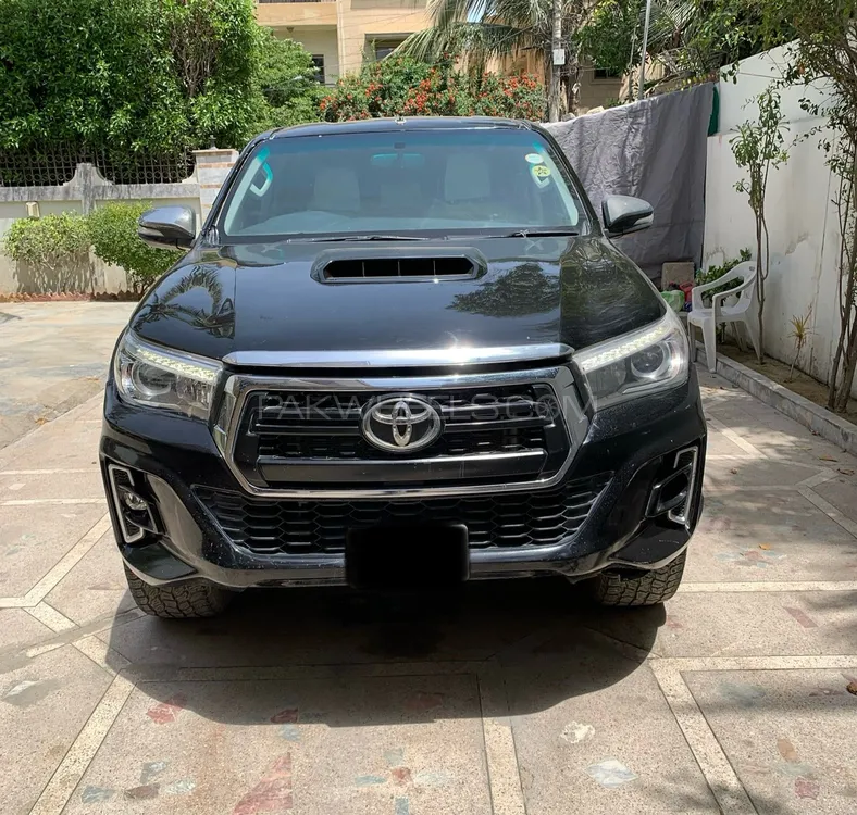 Toyota Hilux 2017 for Sale in Karachi Image-1
