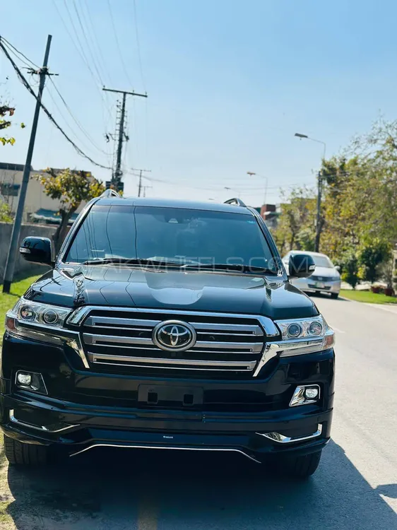 Toyota Land Cruiser 2018 for Sale in Multan Image-1