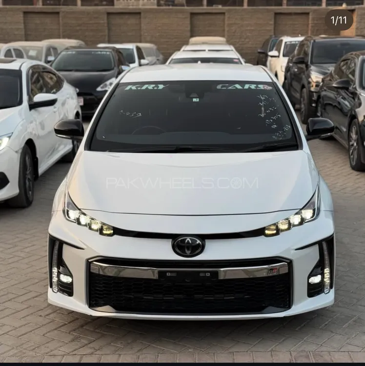 Toyota Prius 2021 for Sale in Karachi Image-1