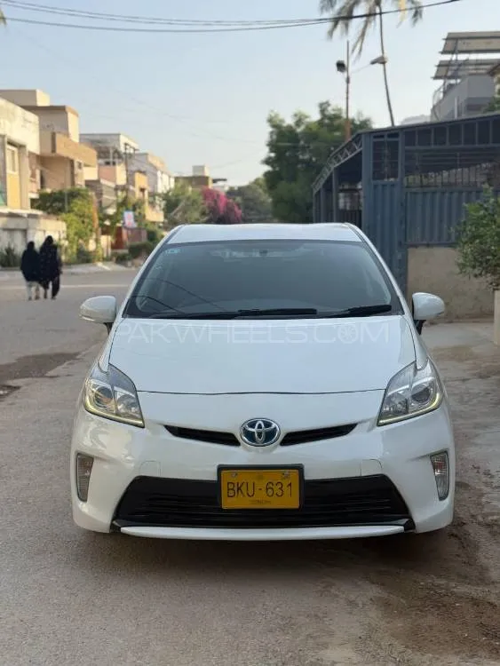ٹویوٹا پریوس 2014 for Sale in کراچی Image-1