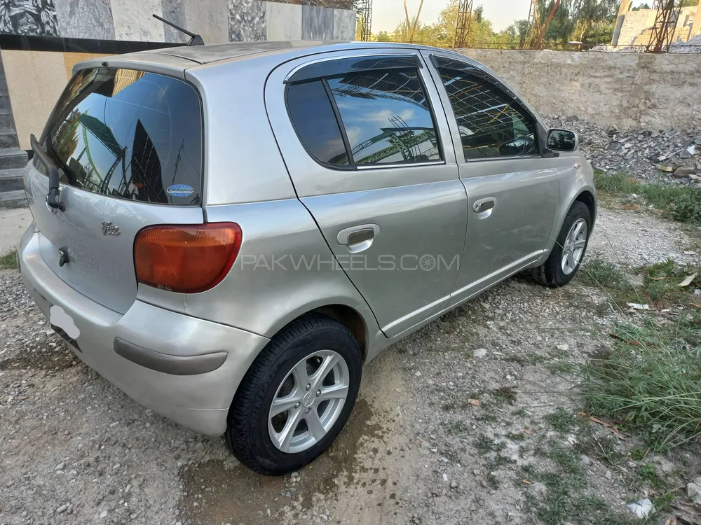 Toyota Vitz 2003 for Sale in Nowshera Image-1