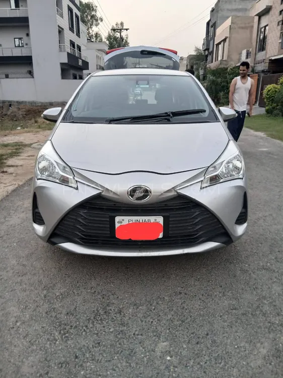 Toyota Vitz 2019 for Sale in Lahore Image-1