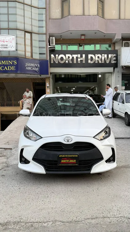 Toyota Yaris Hatchback 2021 for Sale in Peshawar Image-1