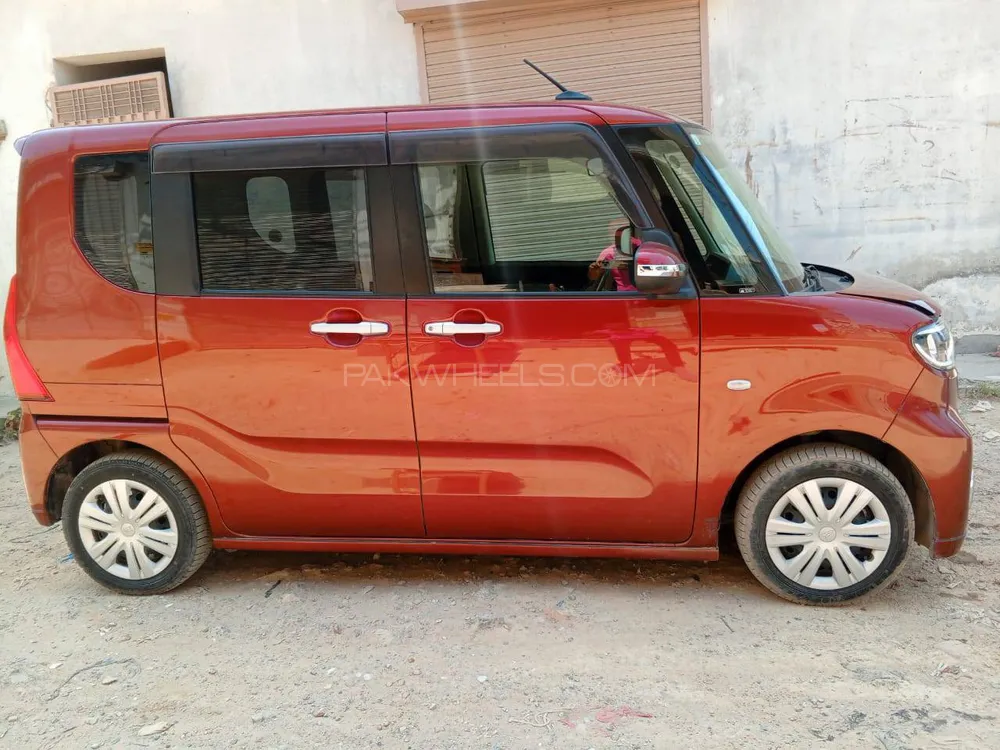 Daihatsu Tanto 2021 for Sale in Okara Image-1