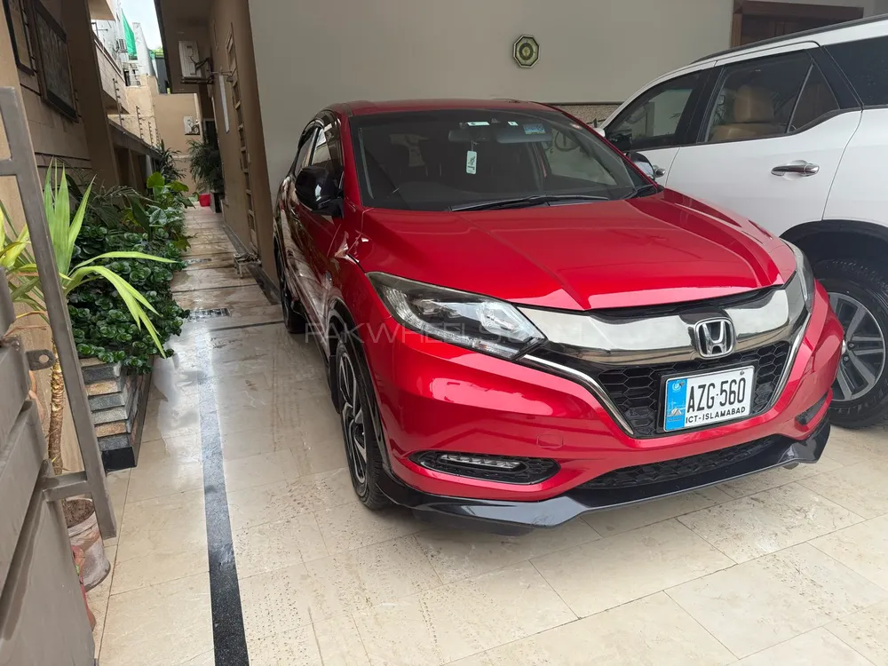 Honda Vezel 2016 for Sale in Islamabad Image-1