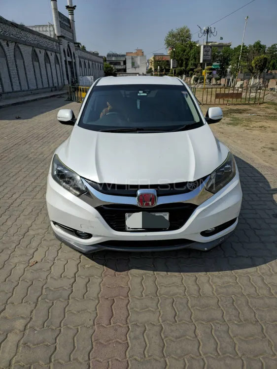 Honda Vezel 2014 for Sale in Sialkot Image-1