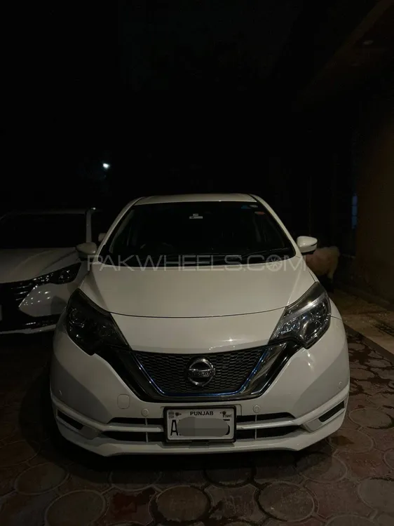 Nissan Note 2017 for Sale in Lahore Image-1