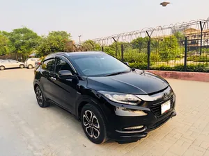 Honda Vezel Hybrid Z 2014 for Sale