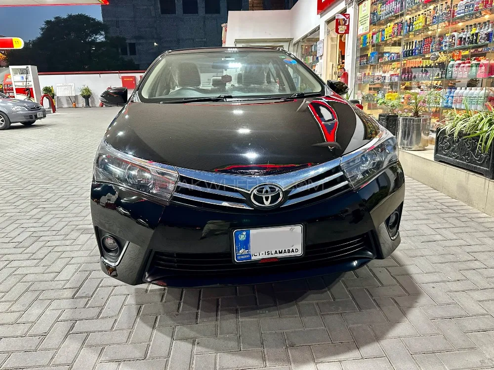 Toyota Corolla 2017 for Sale in Islamabad Image-1