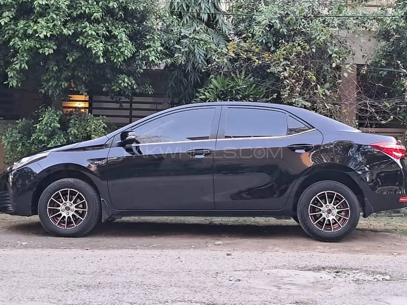 Toyota Corolla 2019 for Sale in Lahore Image-1