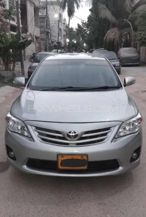 Toyota Corolla 2013 for Sale in Karachi Image-1