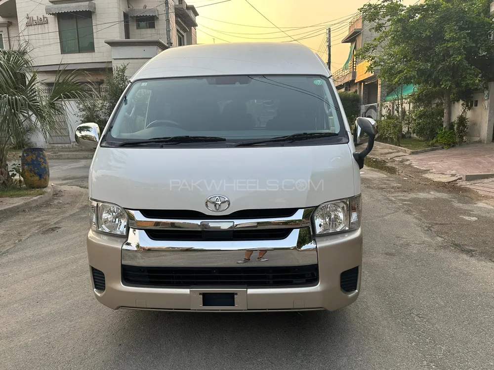 Toyota Hiace 2019 for Sale in Faisalabad Image-1