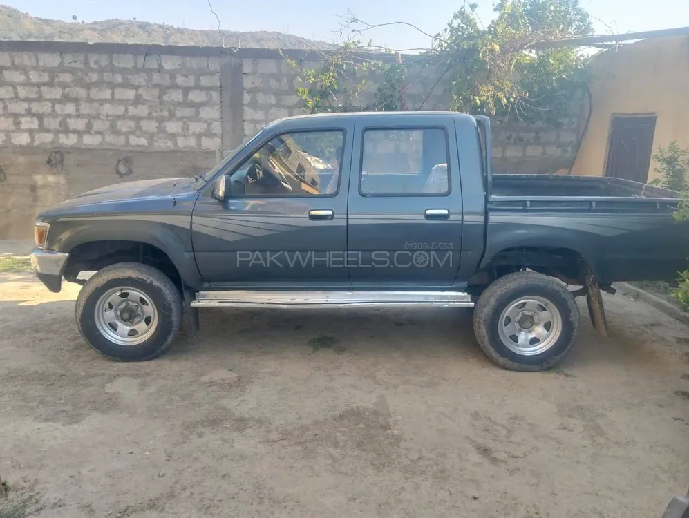 Toyota Hilux 1992 for Sale in Mansehra Image-1