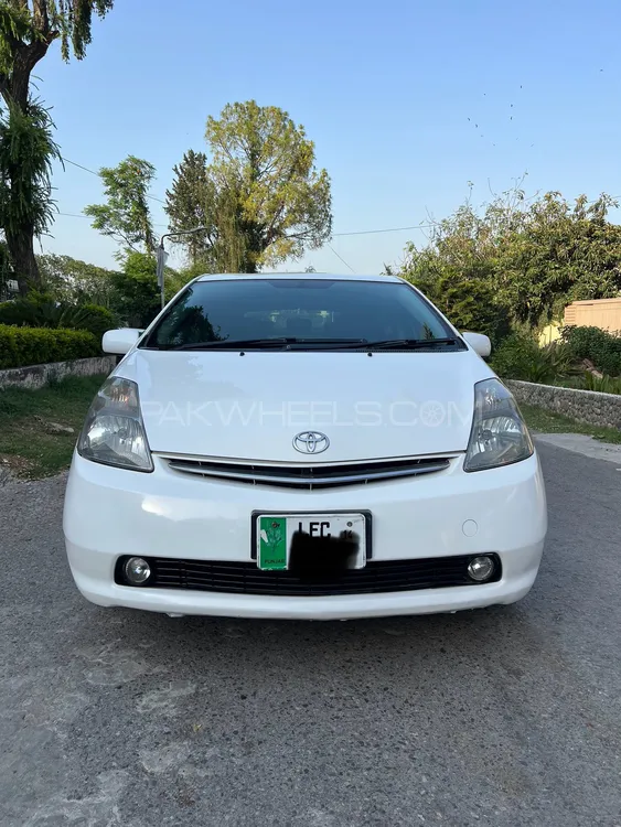 Toyota Prius 2007 for Sale in Islamabad Image-1