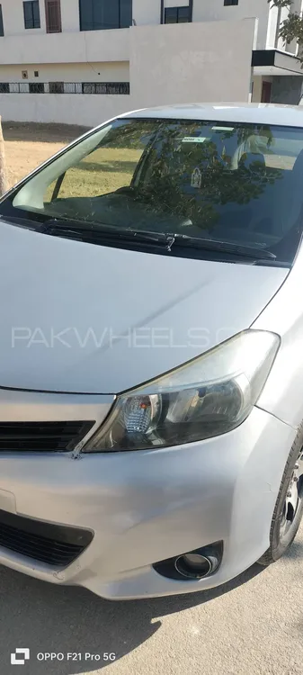 Toyota Vitz 2012 for Sale in Islamabad Image-1