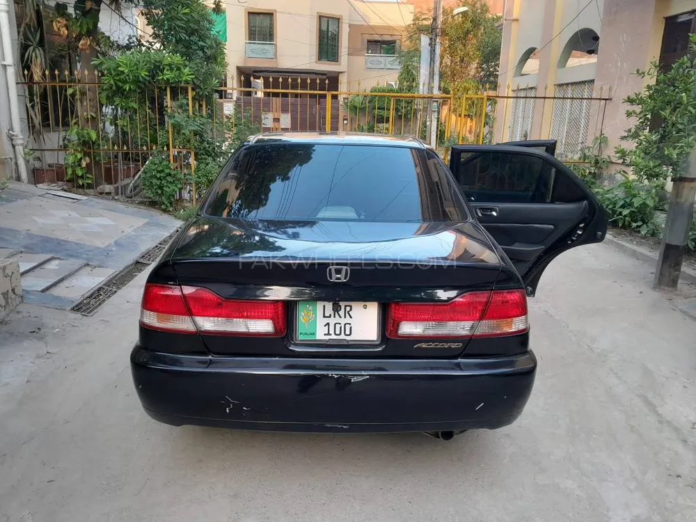 Honda Accord 2001 for Sale in Lahore Image-1