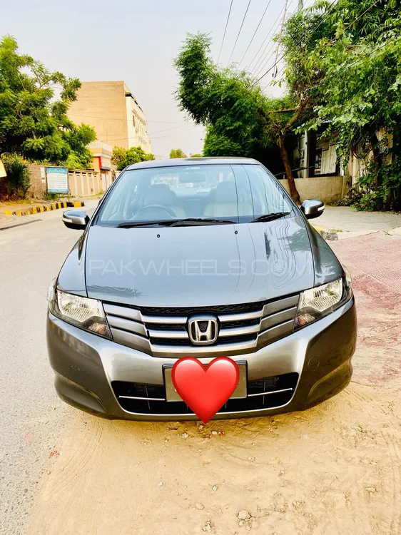Honda City 2013 for Sale in Faisalabad Image-1