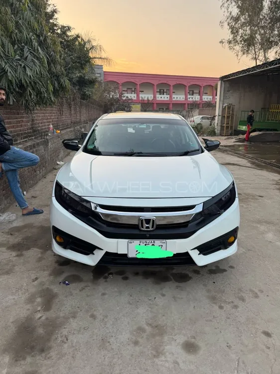 Honda Civic 2017 for Sale in Sialkot Image-1