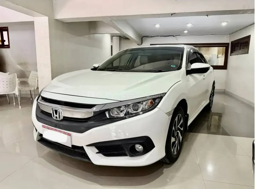 Honda Civic 2018 for Sale in Hyderabad Image-1