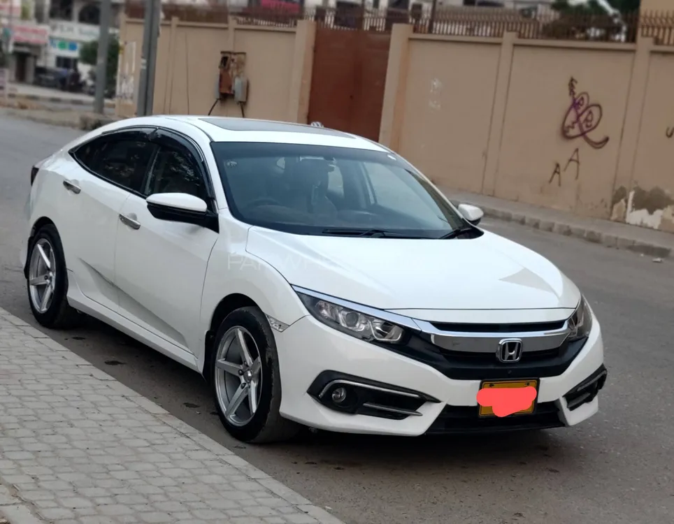 Honda Civic 2018 for Sale in Karachi Image-1