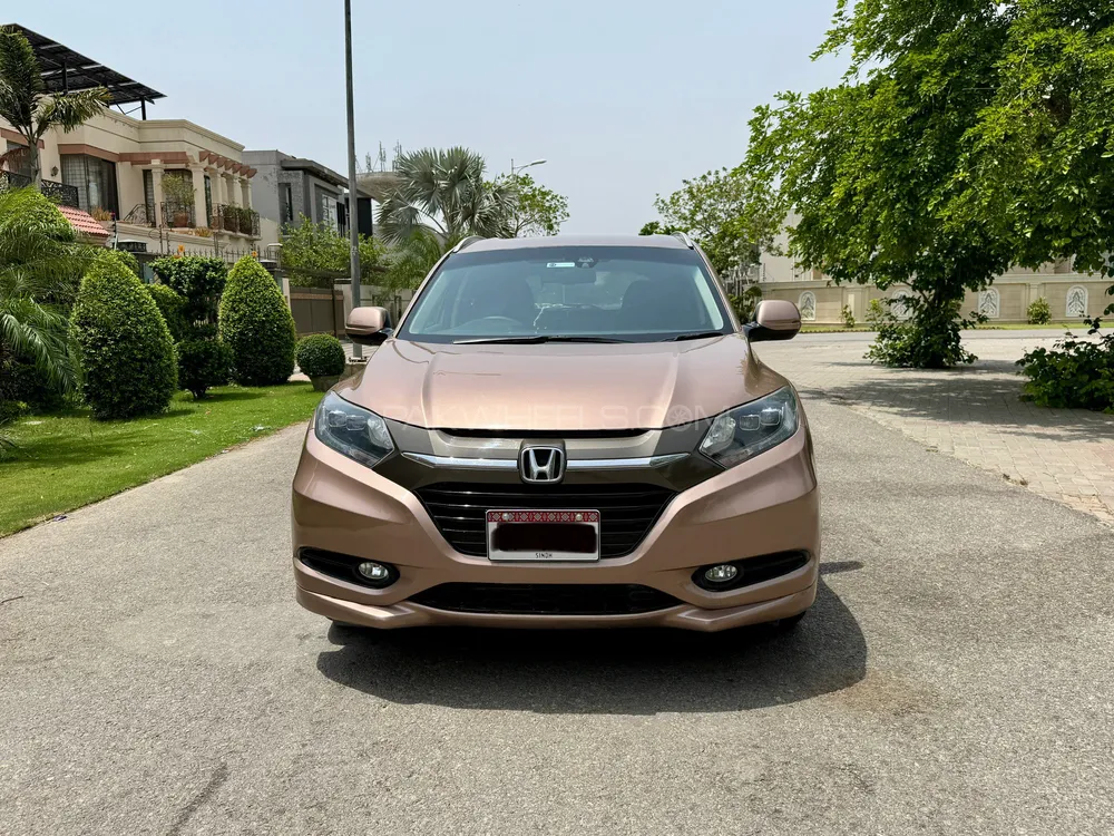 Honda Vezel 2016 for Sale in Lahore Image-1