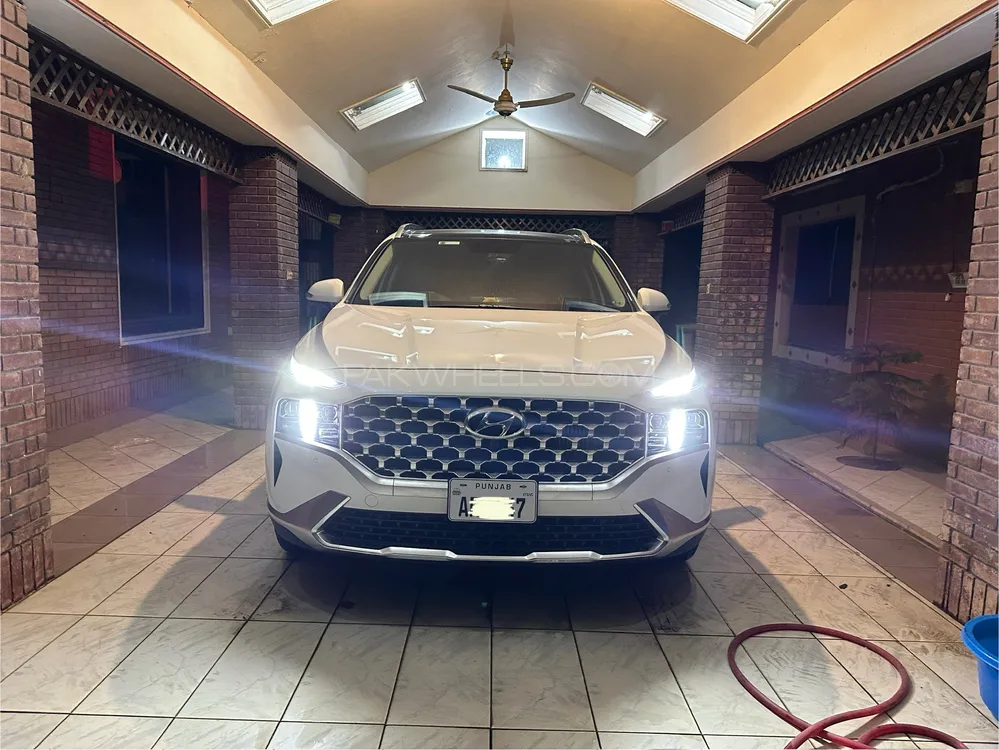 Hyundai Santa Fe 2024 for Sale in Mian Channu Image-1