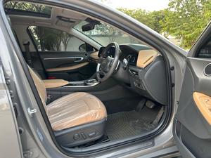 HYUNDAI SONATA 2.0 (2000cc)
Model 2022 || Registered 2022
Hampton Grey Color 
Bumper to Bumper Original 100% Guaranteed 
26,000kms Driven Genuine 100%
Panoramic Roof
Wireless Charger
Dual Power Seats
Harmon Kardon Speakers
All seals still intact 
READY DELIVERY 
EXCHANGE POSSIBLE WITH ANY CAR
 
For inspection
Available at SUPREME CARS
Plot # 151/F,Under Imam heights,Shop no.1&2, Main Khalid Bin Walid Rd, Karachi, Sindh 75400

|  Premium Cars  |  Best Prices  |  Optimum Performance | 
#supremecarsgang