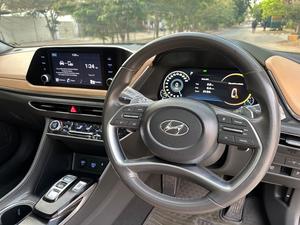 HYUNDAI SONATA 2.0 (2000cc)
Model 2022 || Registered 2022
Hampton Grey Color 
Bumper to Bumper Original 100% Guaranteed 
26,000kms Driven Genuine 100%
Panoramic Roof
Wireless Charger
Dual Power Seats
Harmon Kardon Speakers
All seals still intact 
READY DELIVERY 
EXCHANGE POSSIBLE WITH ANY CAR
 
For inspection
Available at SUPREME CARS
Plot # 151/F,Under Imam heights,Shop no.1&2, Main Khalid Bin Walid Rd, Karachi, Sindh 75400

|  Premium Cars  |  Best Prices  |  Optimum Performance | 
#supremecarsgang