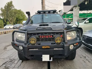 Toyota Hilux D-4D Automatic 2009 for Sale