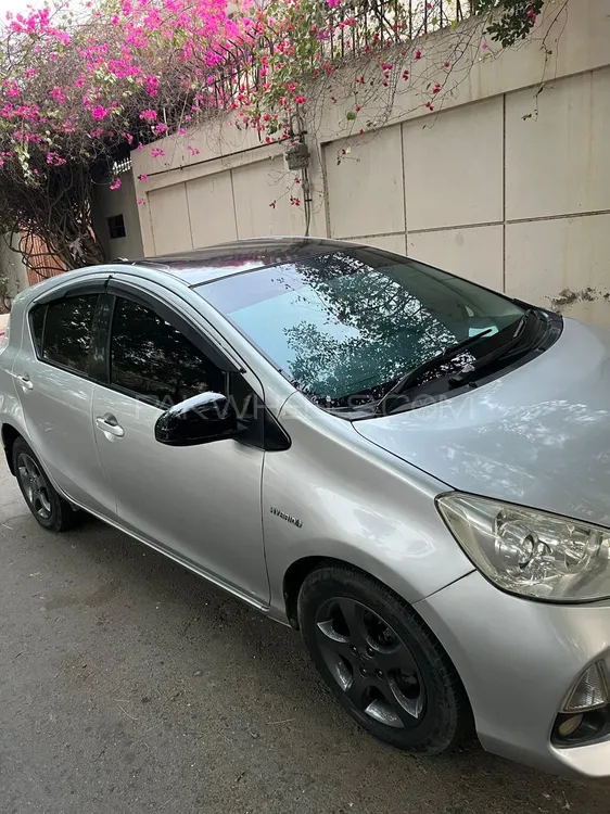 Toyota Aqua 2012 for Sale in Karachi Image-1