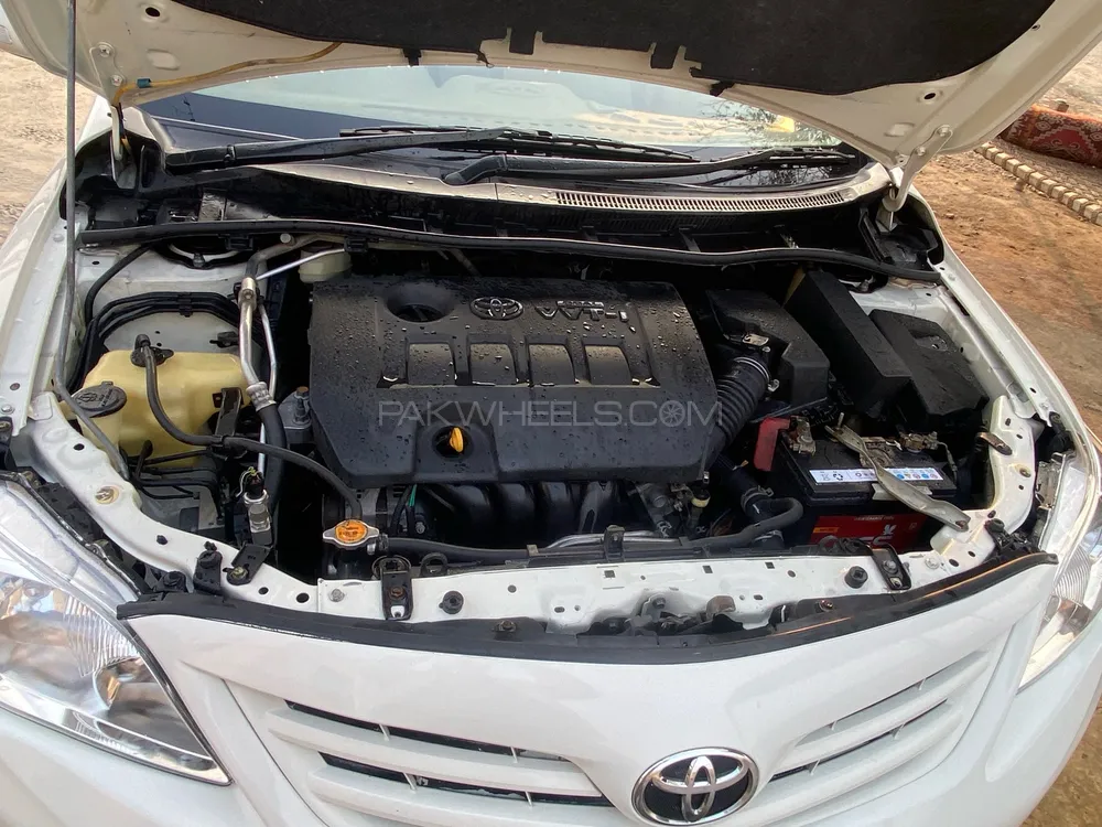 Toyota Corolla 2013 for Sale in Bannu Image-1