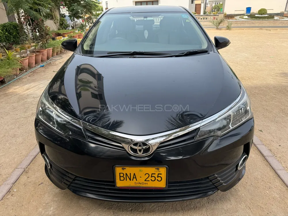 Toyota Corolla 2018 for Sale in Karachi Image-1