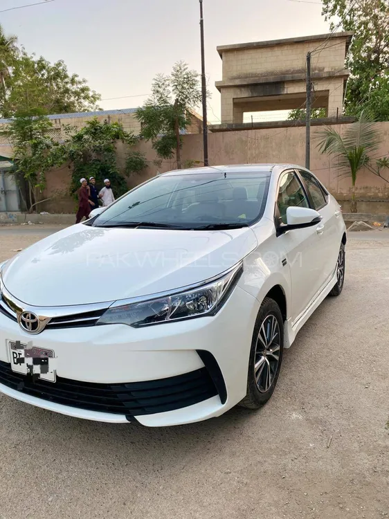 Toyota Corolla 2018 for Sale in Karachi Image-1