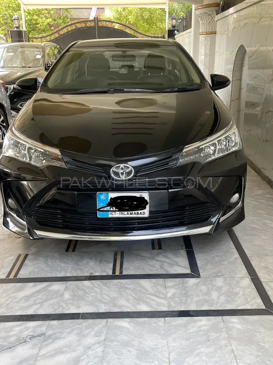 Toyota Corolla 2018 for Sale in Islamabad Image-1