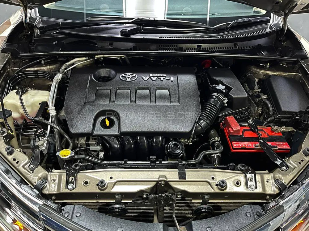 Toyota Corolla 2016 for Sale in Karachi Image-1