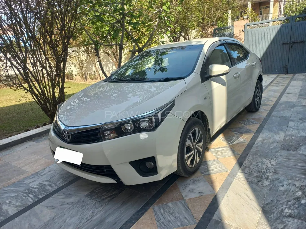 Toyota Corolla 2016 for Sale in Peshawar Image-1