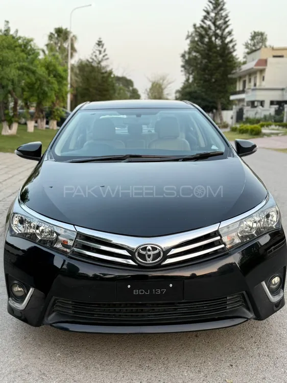 Toyota Corolla 2015 for Sale in Islamabad Image-1