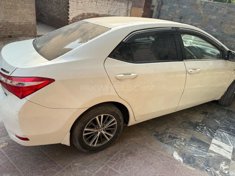Toyota Corolla 2017 for Sale in Faisalabad Image-1