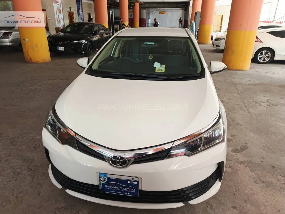 Toyota Corolla 2018 for Sale in Islamabad Image-1