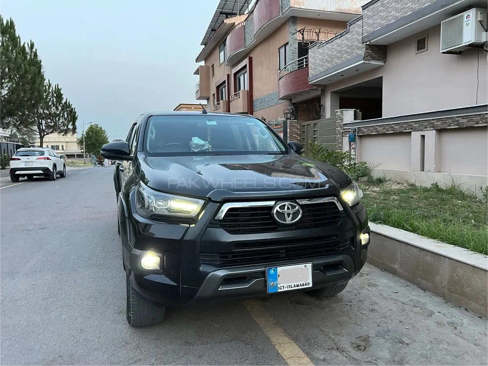 Toyota Hilux 2022 for Sale in Islamabad Image-1