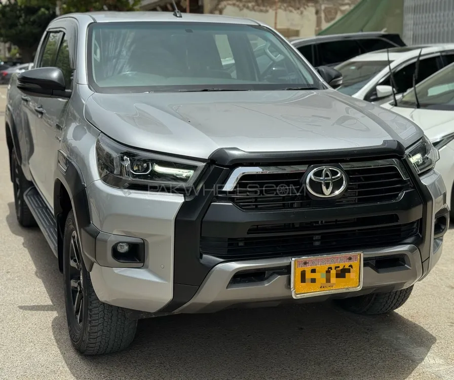 Toyota Hilux 2023 for Sale in Karachi Image-1