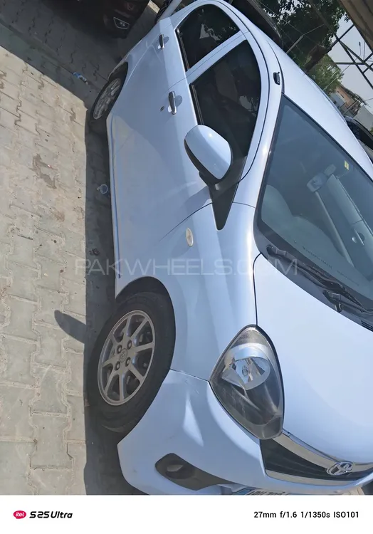Toyota Pixis Epoch 2016 for Sale in Islamabad Image-1