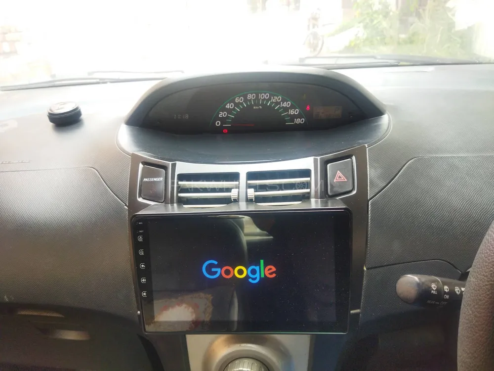 Toyota Vitz 2005 for Sale in Islamabad Image-1