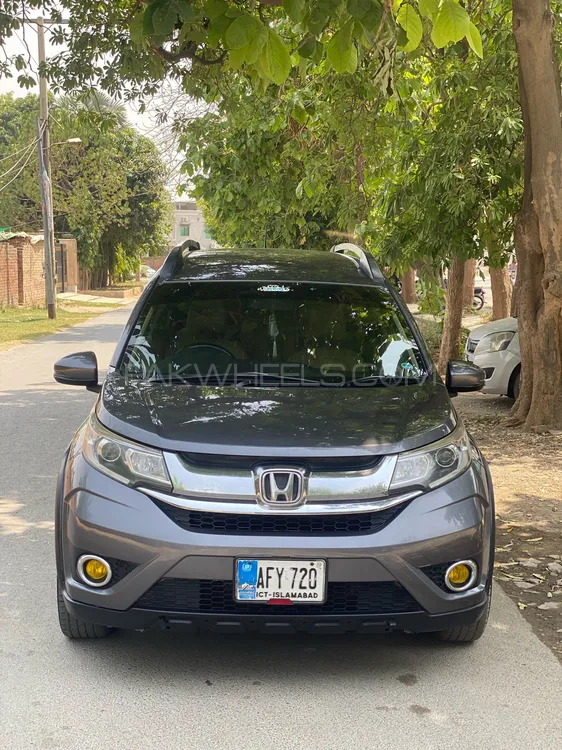 Honda BR-V 2017 for Sale in Lahore Image-1